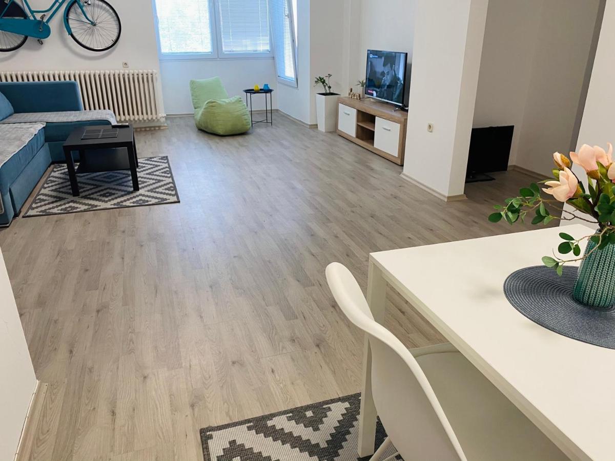 Regina'S Modern Apartment2 스코페 외부 사진