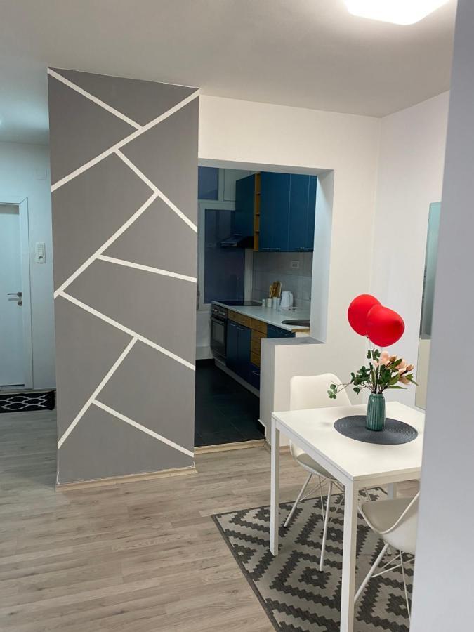 Regina'S Modern Apartment2 스코페 외부 사진