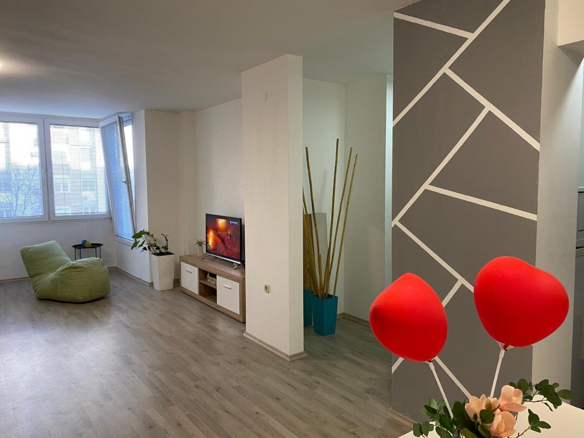 Regina'S Modern Apartment2 스코페 외부 사진